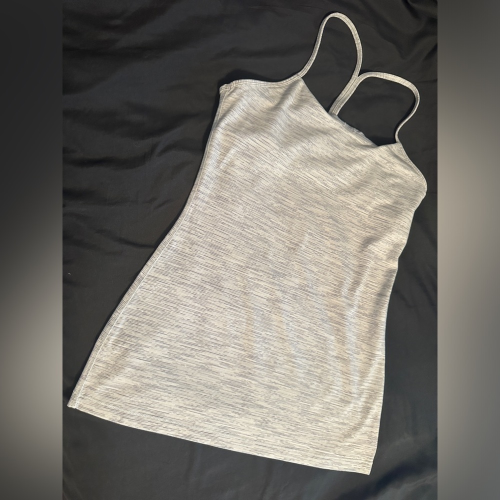 lululemon tank top in great condition
